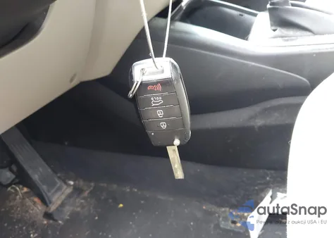 2018 Kia Sorento 2.4L Lx из США, поврежденный, VIN 5XYPGDA37JG343605